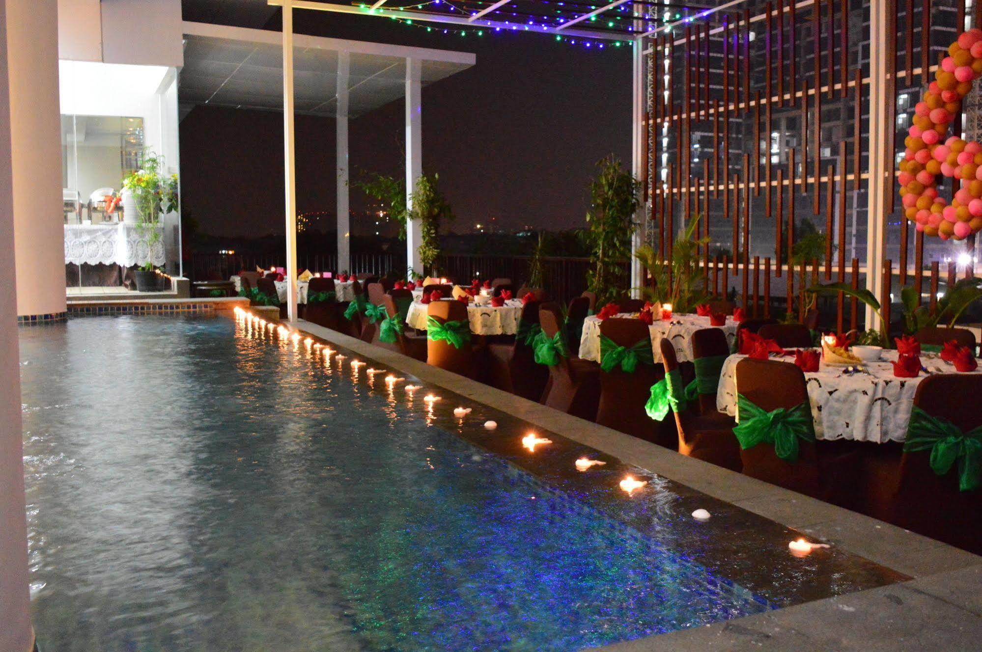 Cipta Hotel Pancoran Jakarta Exterior photo