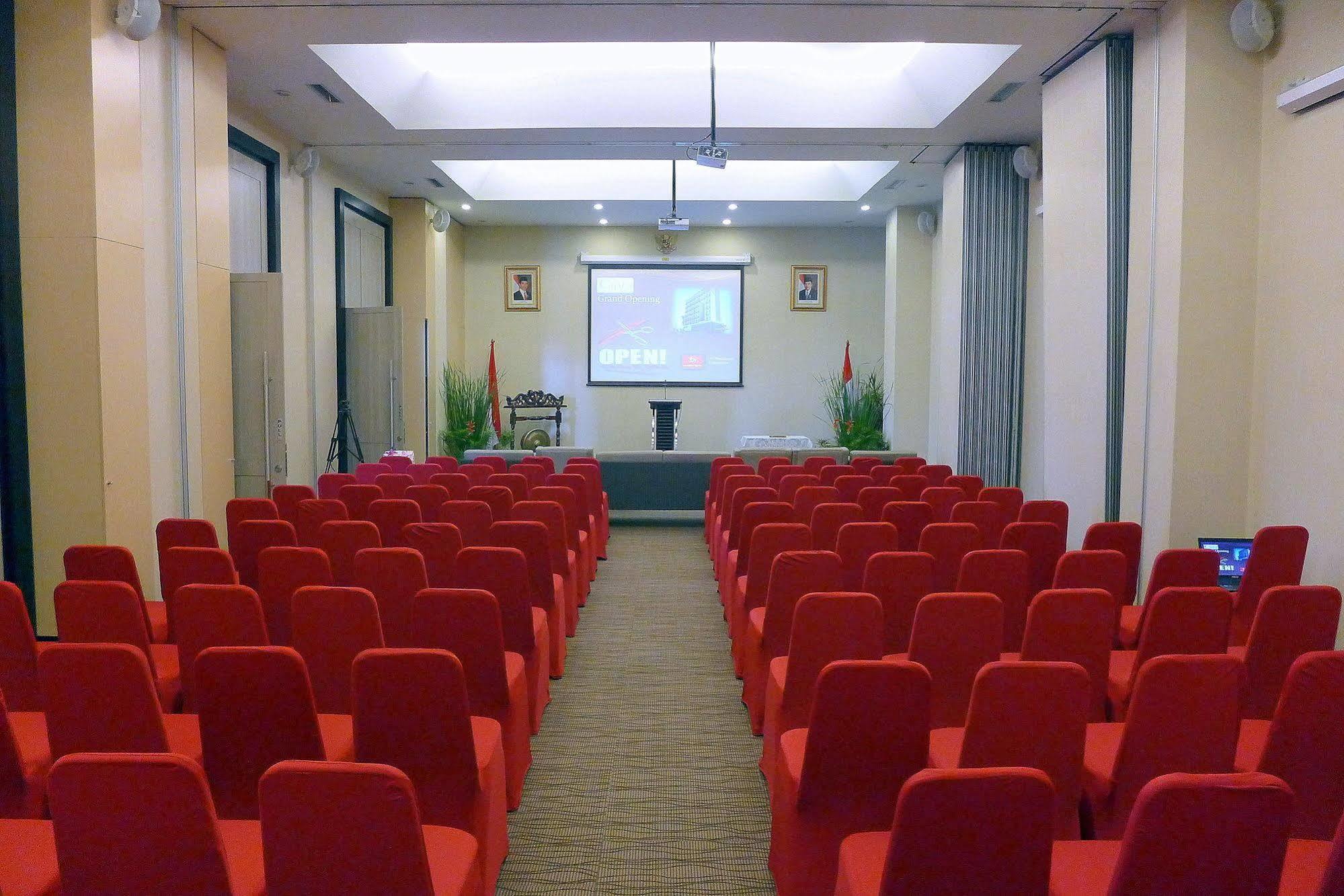 Cipta Hotel Pancoran Jakarta Exterior photo