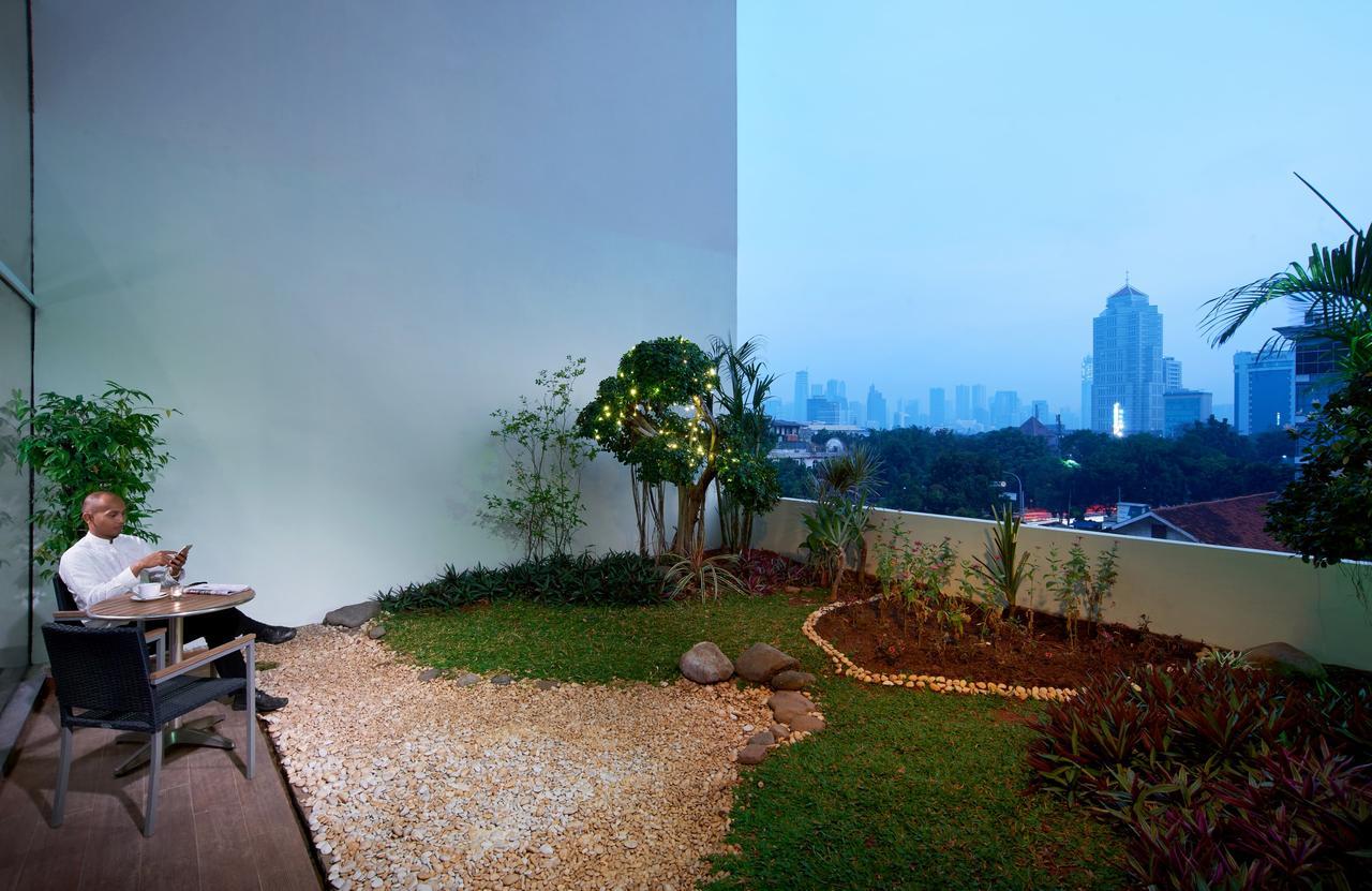 Cipta Hotel Pancoran Jakarta Exterior photo
