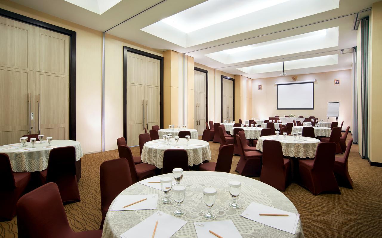 Cipta Hotel Pancoran Jakarta Exterior photo