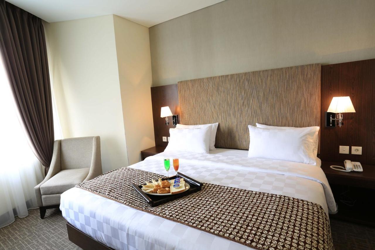 Cipta Hotel Pancoran Jakarta Exterior photo