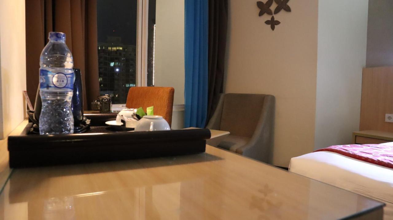 Cipta Hotel Pancoran Jakarta Exterior photo